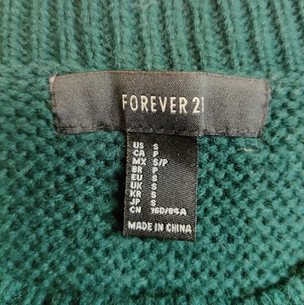 Forever 21 Dark Green Knitted Sweater Size Small - Picture 3 of 3
